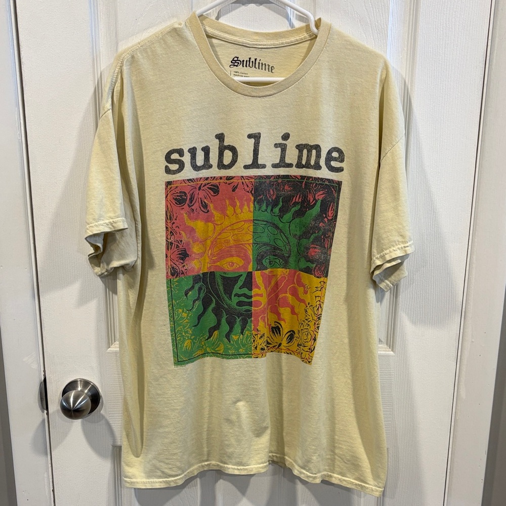 Sublime Short Sleeve Graphic Tee in Light Yellow